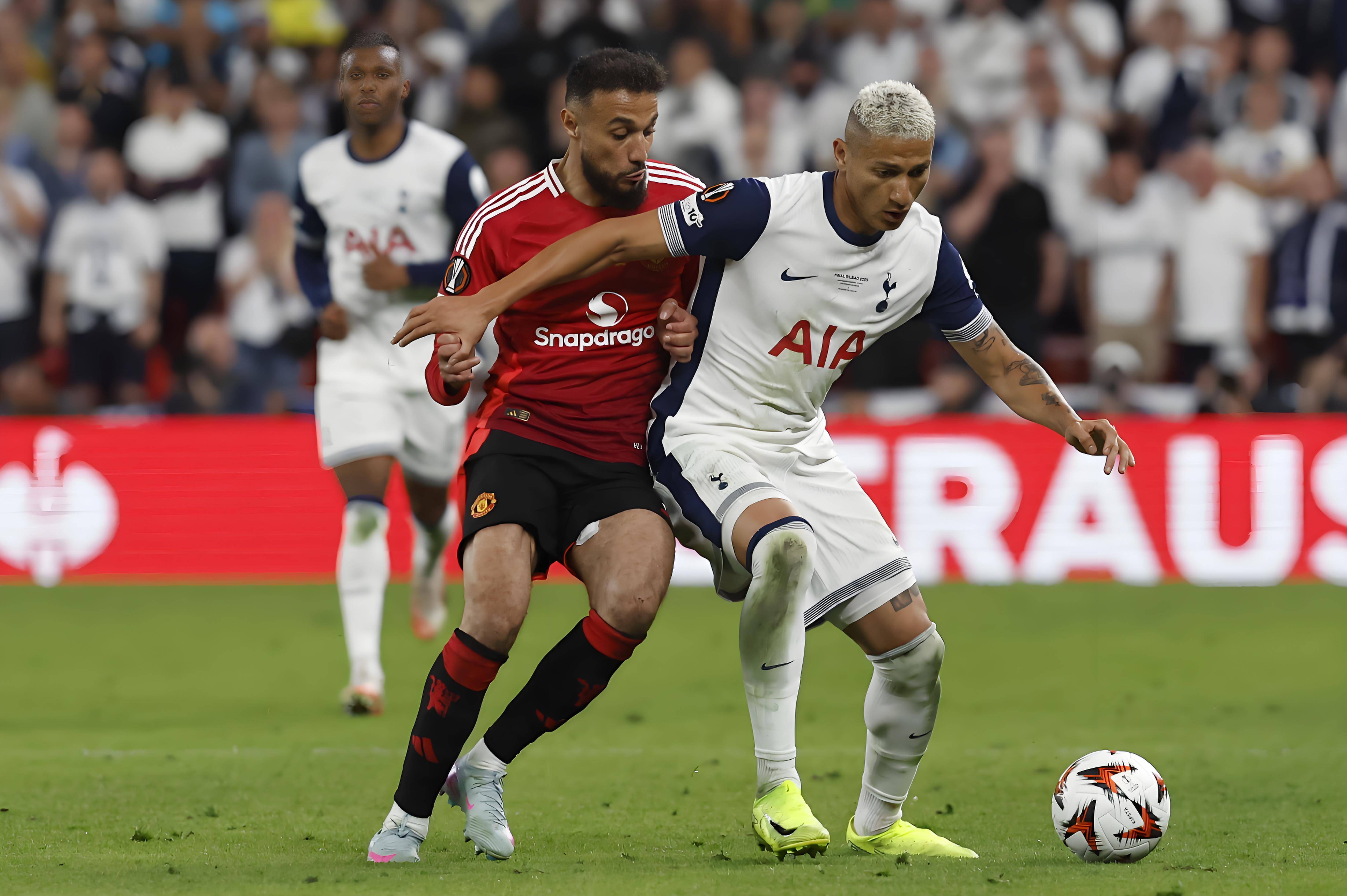 金年会足球官网-关键时刻底特律活塞备战英超，防线松动细节曝光，压力陡增，球队文化再被提及